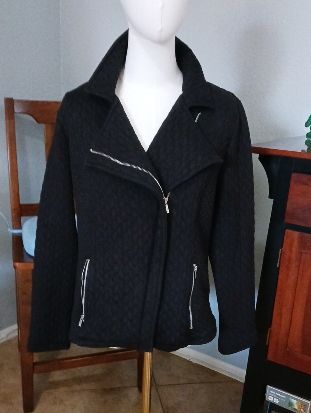 Isaac Mizrahi Black Quilted Asymmetrical Zip Jacket
